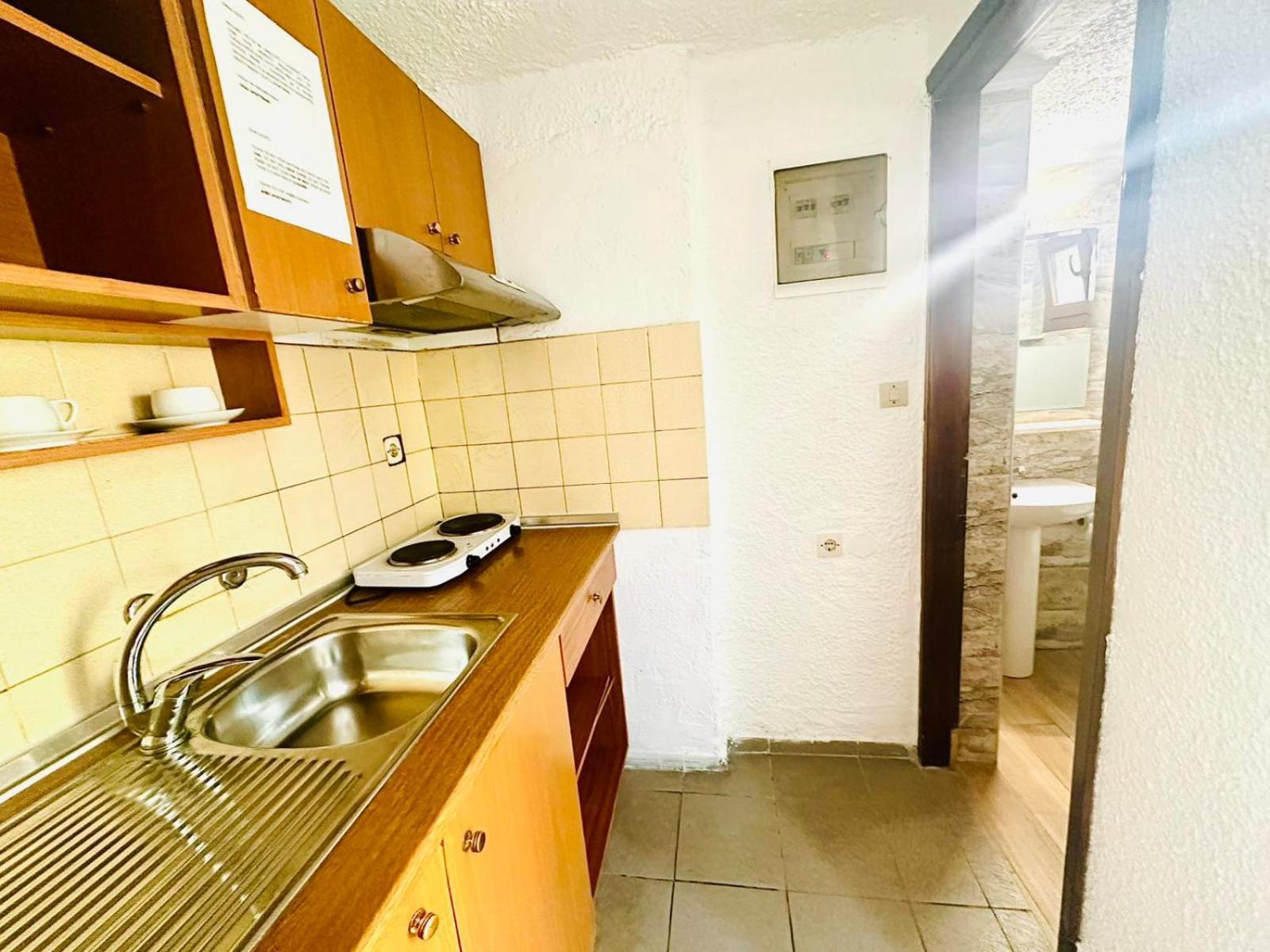 Argo Apartments 네아 포티데아 객실 사진