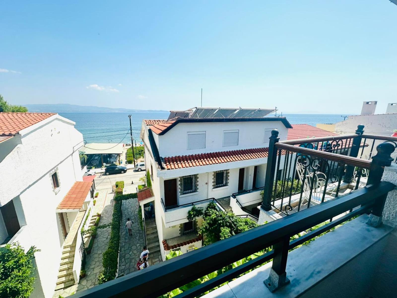 Argo Apartments 네아 포티데아 객실 사진