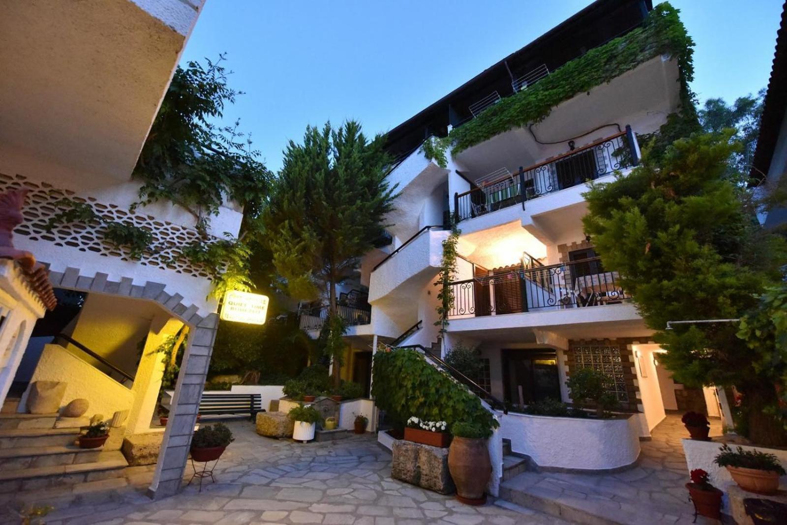 Argo Apartments 네아 포티데아 외부 사진